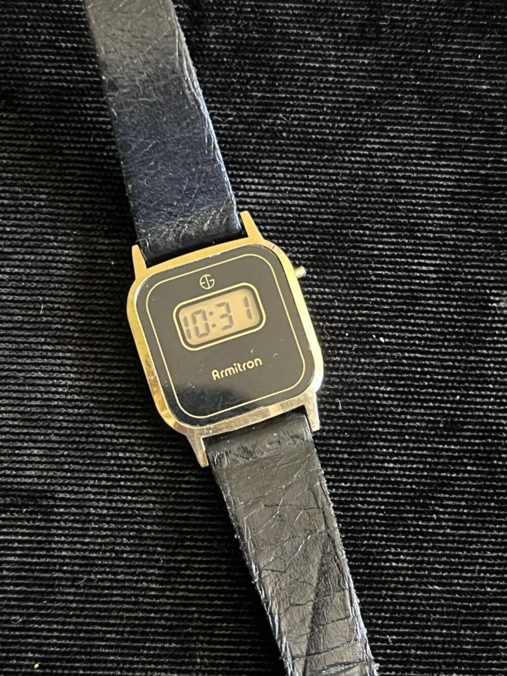 Vintage Armitron Womens Digital Watch Gold Square Leather - Picture 2 of 7